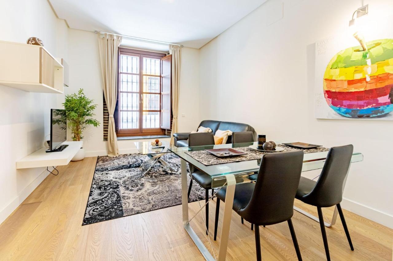 Angeles Santa Cruz Deluxe By Valcambre Apartment Sevilla Bagian luar foto