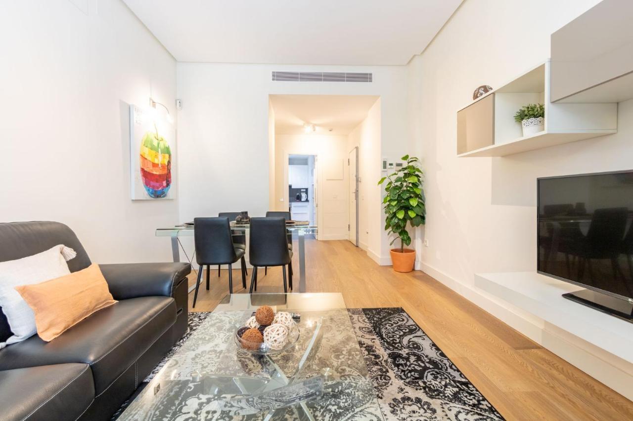 Angeles Santa Cruz Deluxe By Valcambre Apartment Sevilla Bagian luar foto