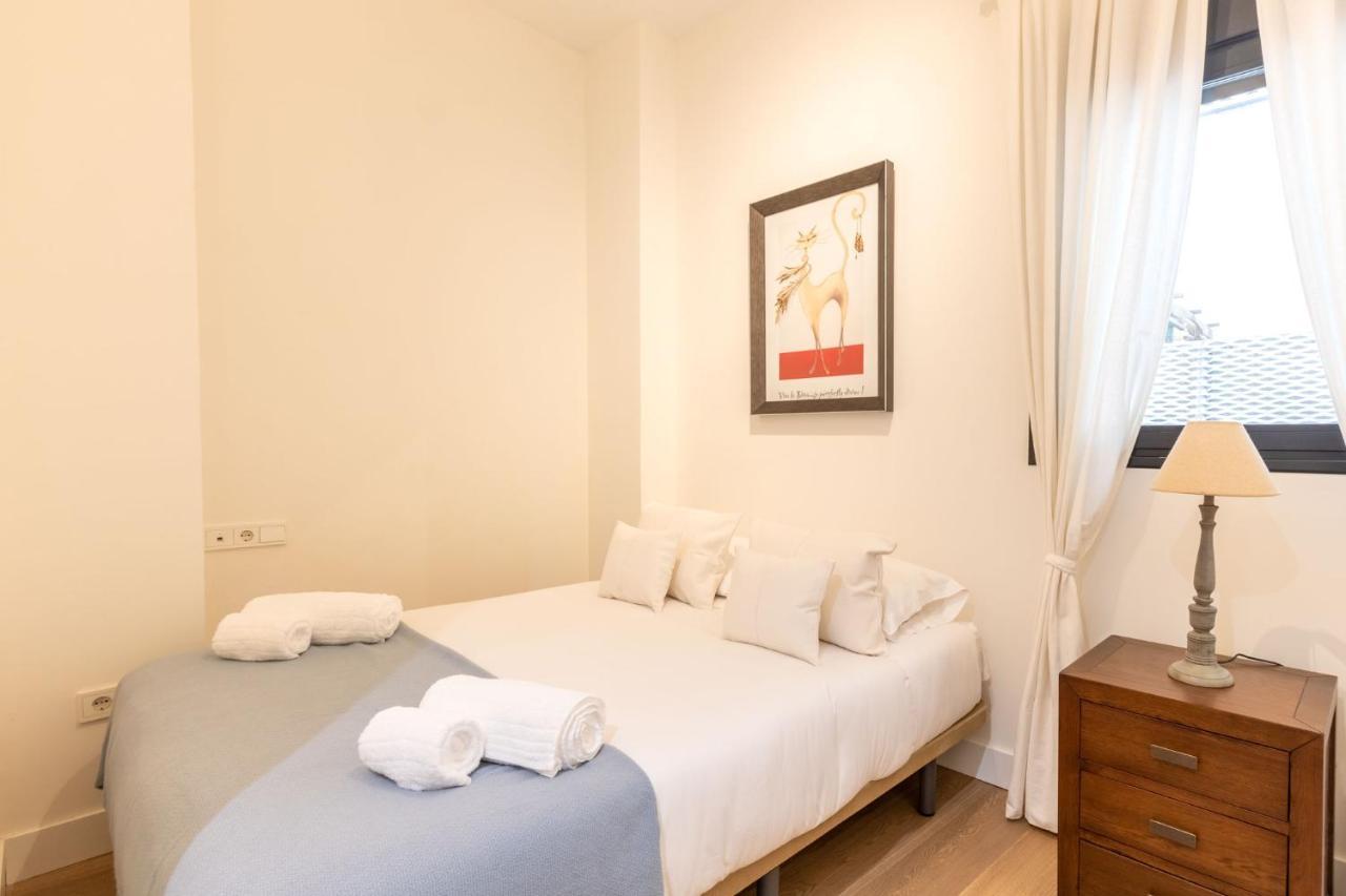 Angeles Santa Cruz Deluxe By Valcambre Apartment Sevilla Bagian luar foto