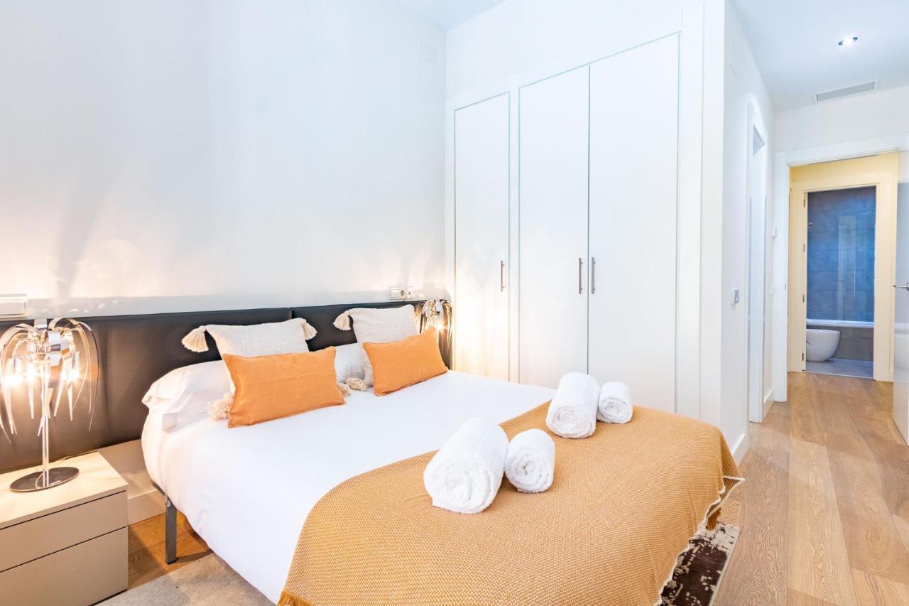Angeles Santa Cruz Deluxe By Valcambre Apartment Sevilla Bagian luar foto