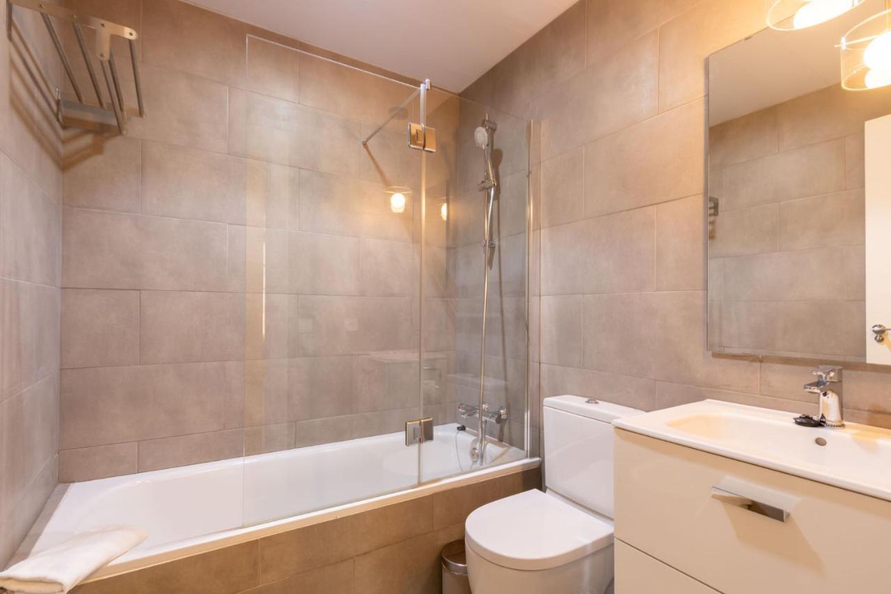 Angeles Santa Cruz Deluxe By Valcambre Apartment Sevilla Bagian luar foto