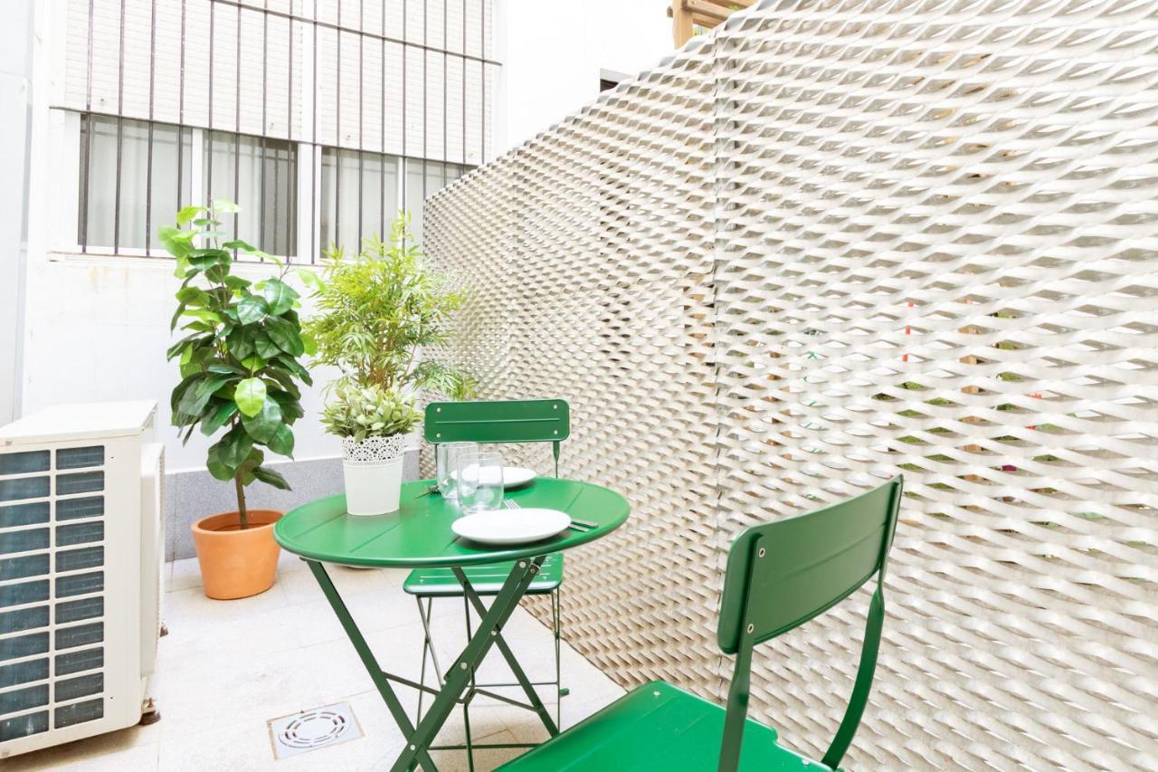 Angeles Santa Cruz Deluxe By Valcambre Apartment Sevilla Bagian luar foto